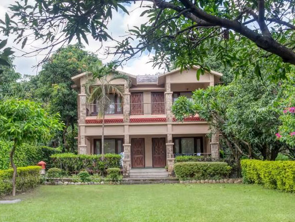 tiger camp hotel